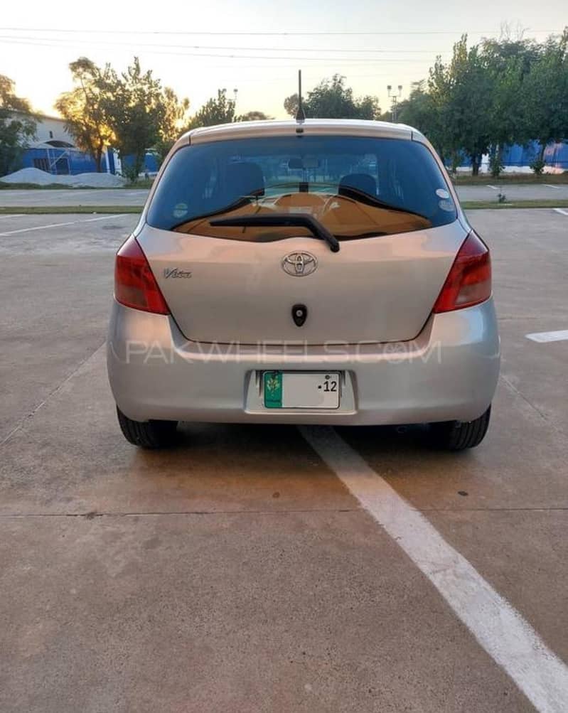 Vitz 2008 10