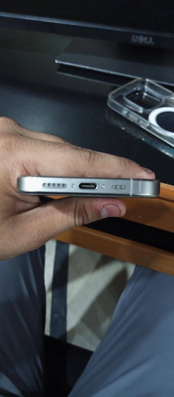 iPhone 15 pro 2