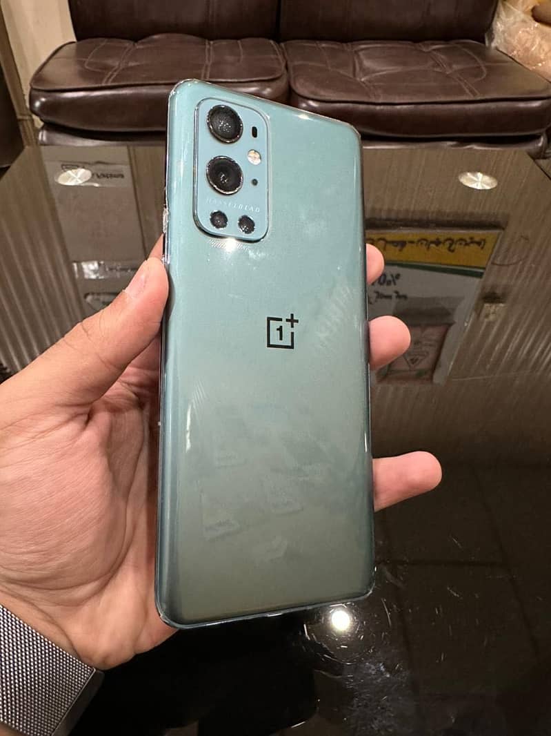 One plus 9 pro 8/256 with box 0