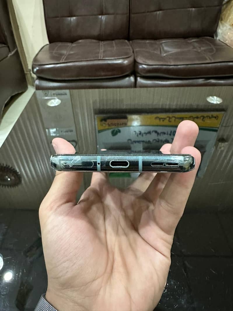 One plus 9 pro 8/256 with box 3