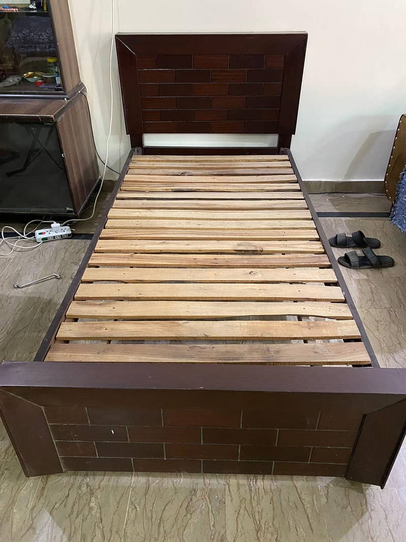 Single Bed 0