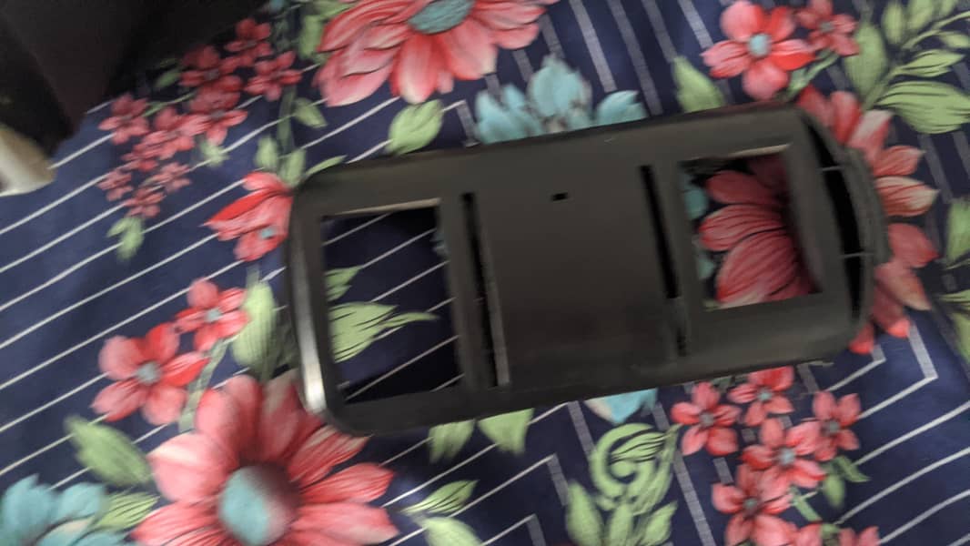 VR box with remote 5