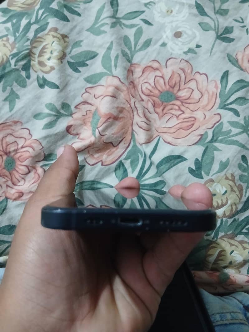 IPHONE 12 1