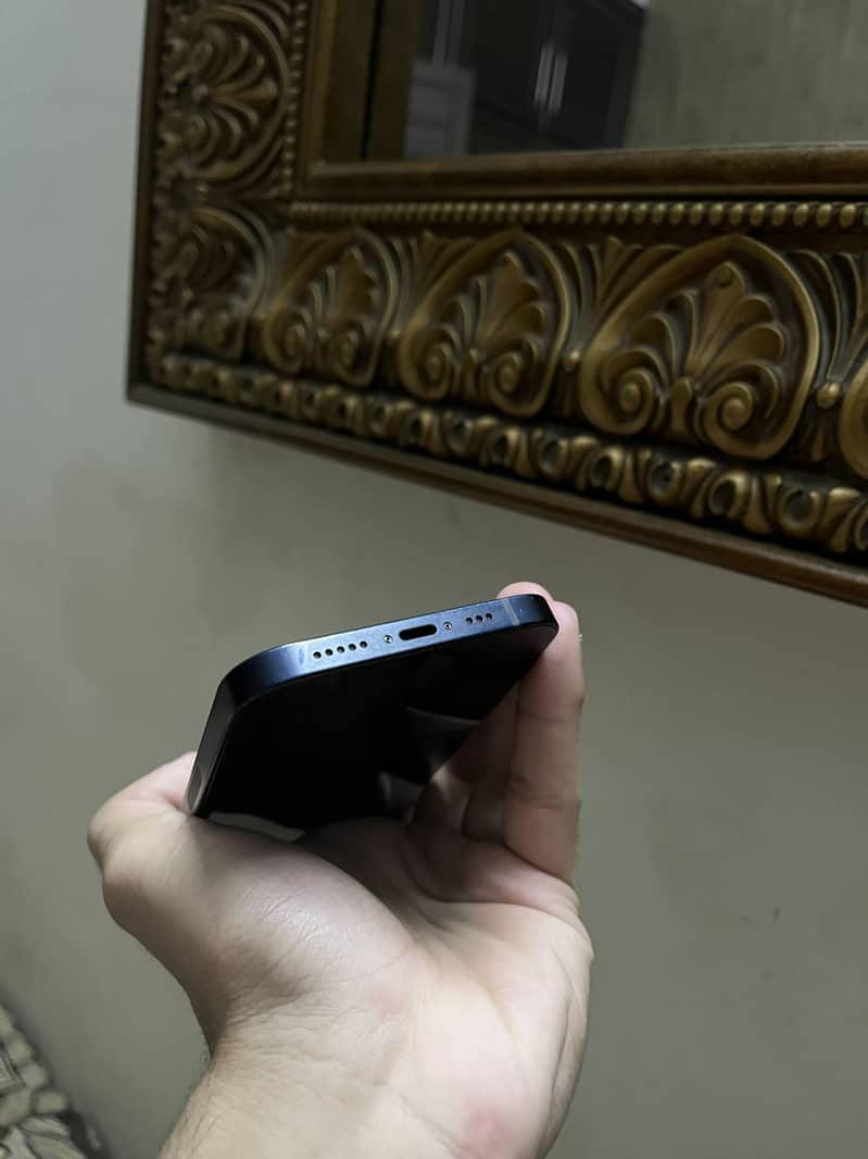 iPhone 12 5