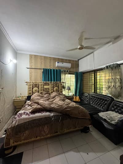 Triple story 3marla house house for sale main boulevard defence opposite adil hospital
