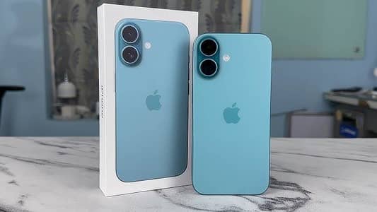Chance Deal: Iphone 16 Teal Color 128GB + Redmi A2+ PTA Approve