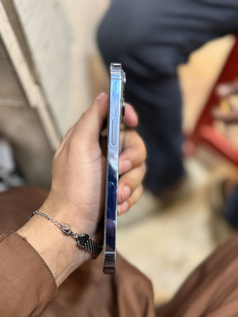 Iphone 13pro 1