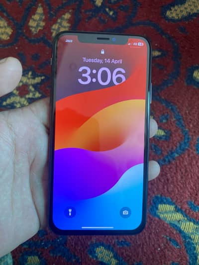 iPhone XS