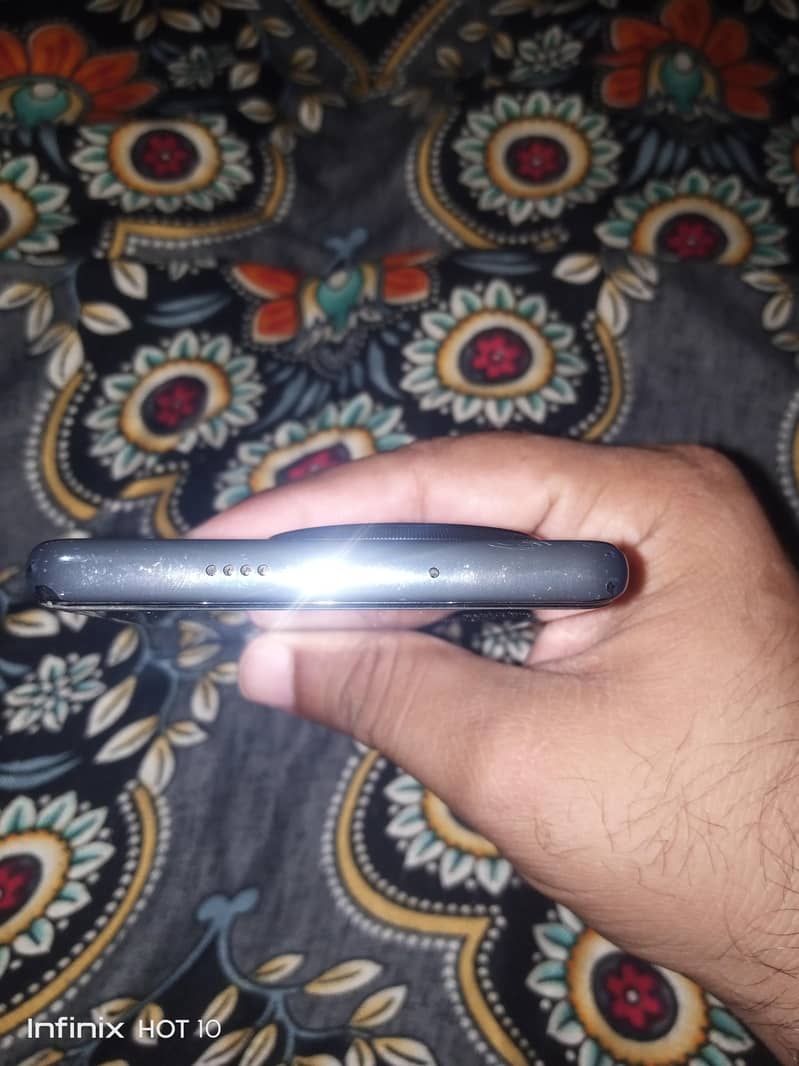 Mobile 3