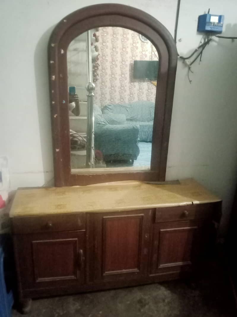 Dressing table 1