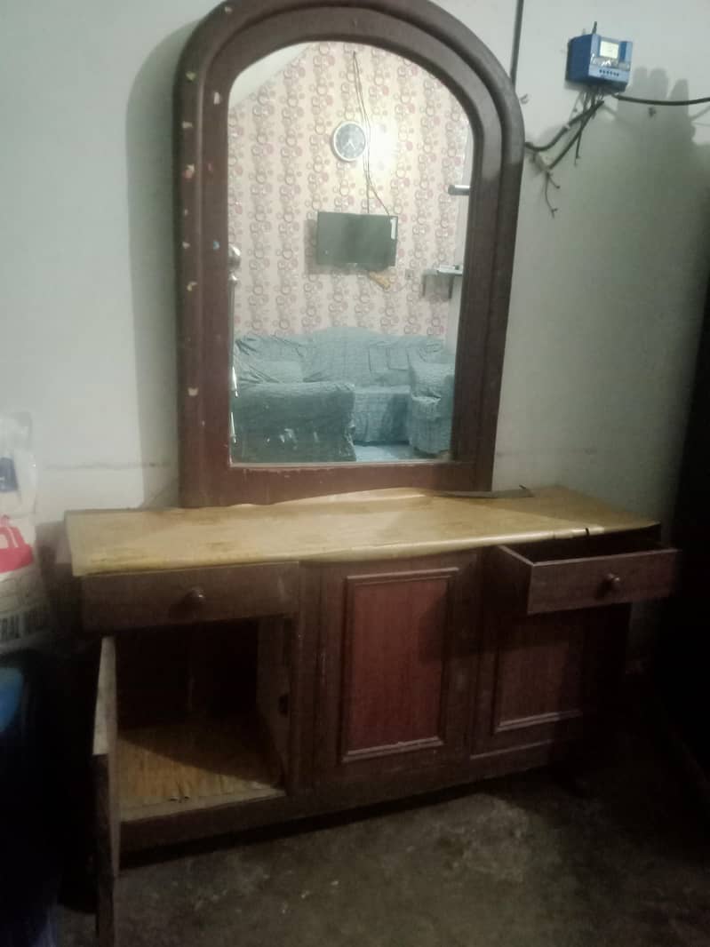 Dressing table 2