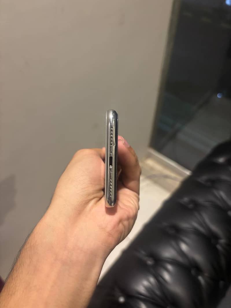 iphone x 4