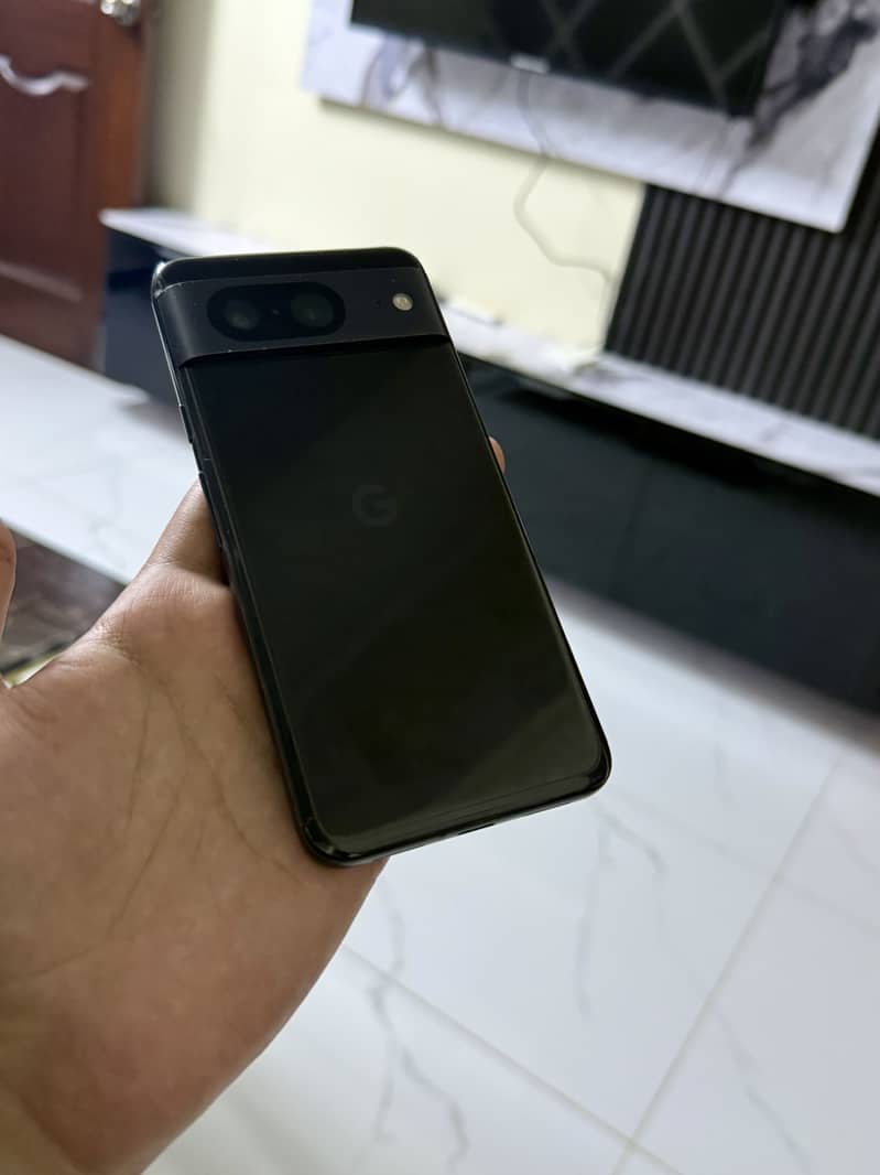 Google Pixel 8 1