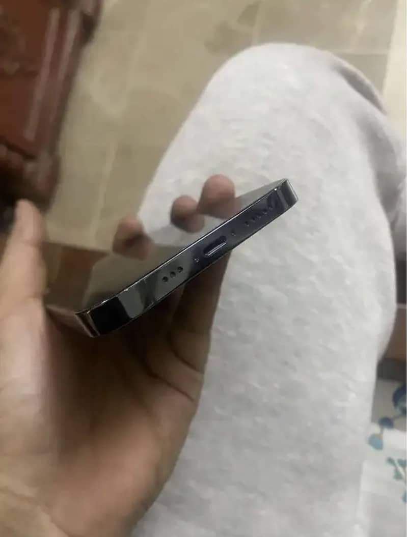 Iphone 12 Pro 0