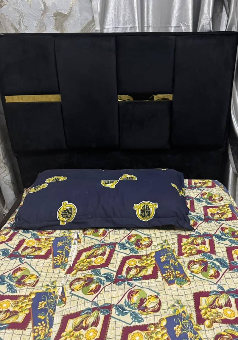single bed 4
