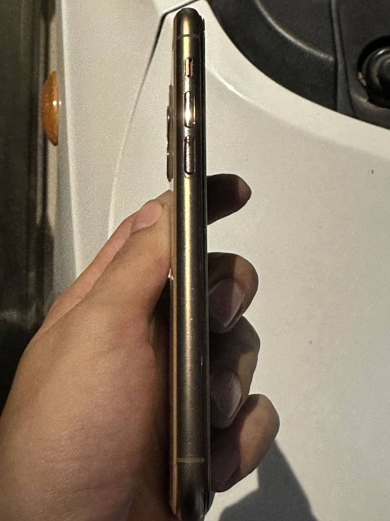 Iphone 11 pro 1