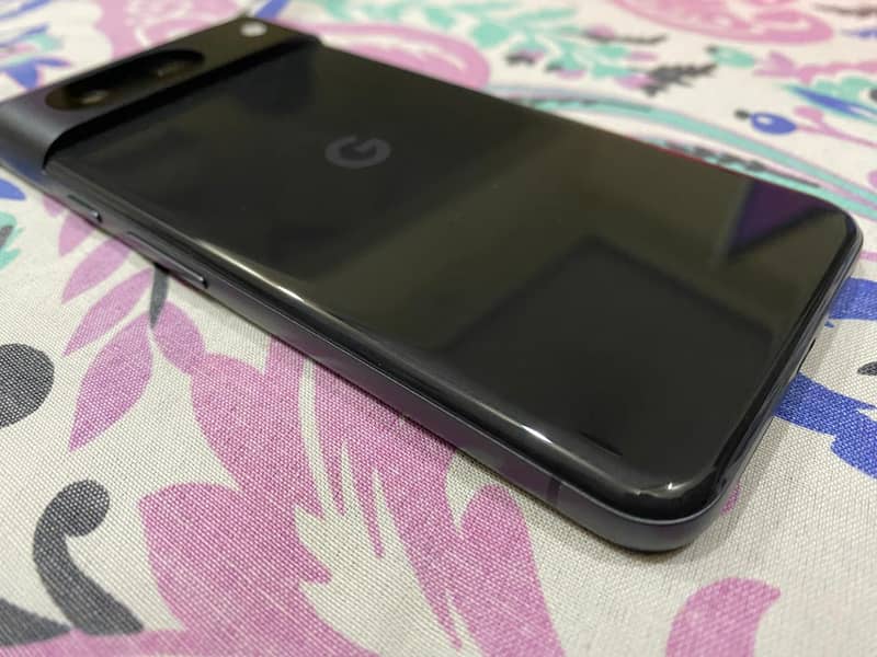 Google pixel 8 2