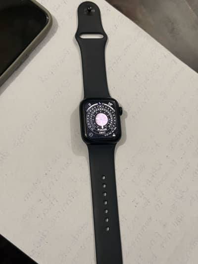 Apple watch SE 2nd generation 40mm 10/10 condition Black