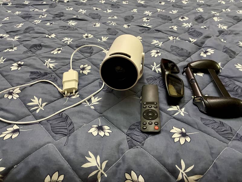 Mini Projector 11