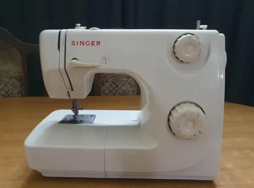 Singer Sewing Machine 0