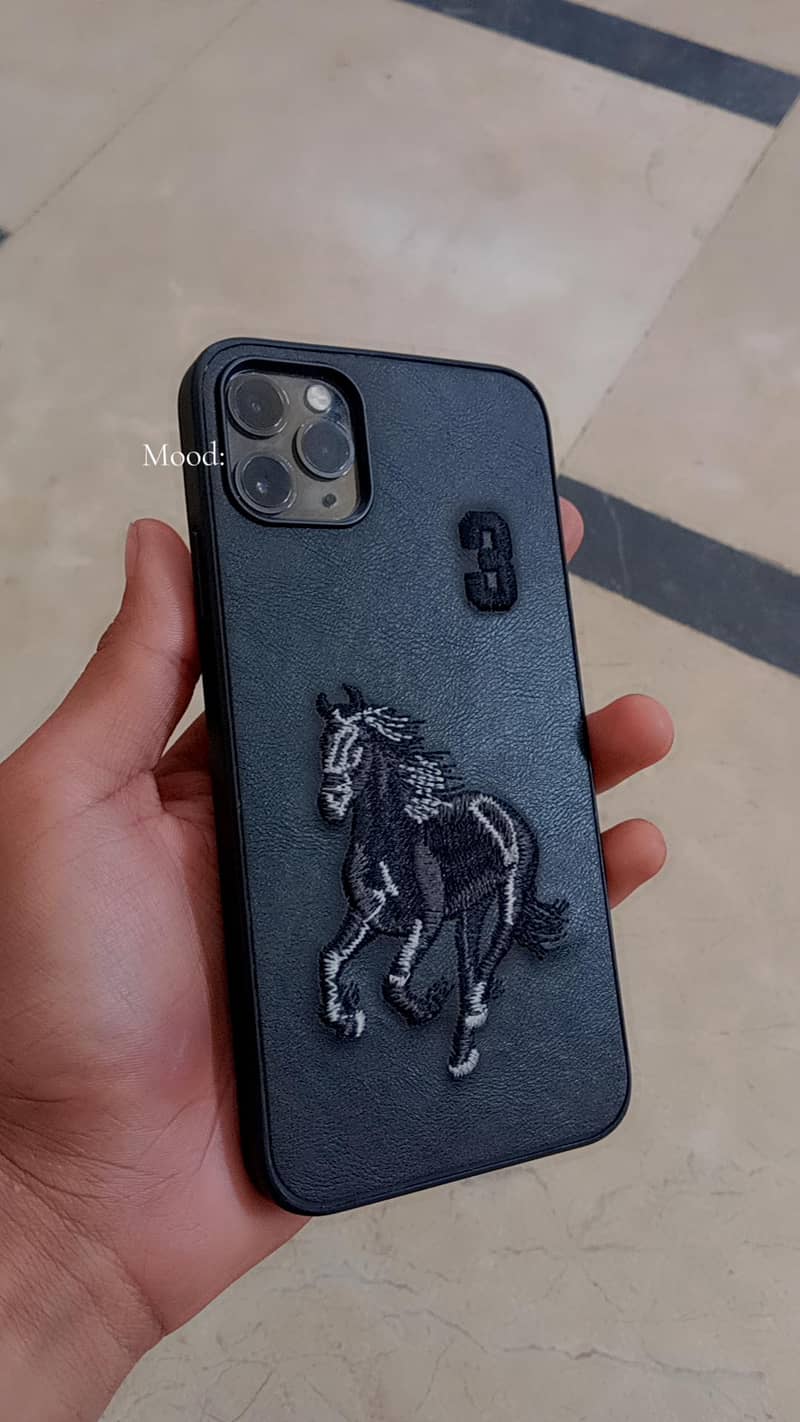 iPhone 11 Pro max. . . . 0