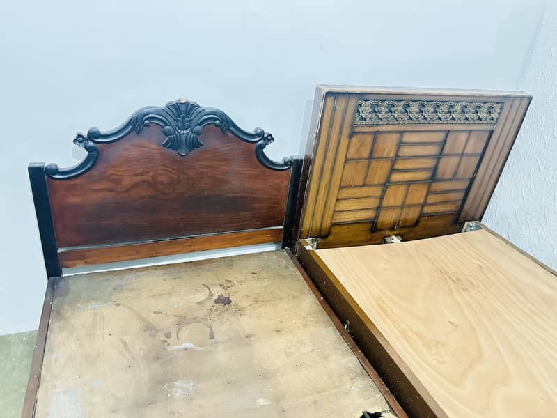 2 Single Beds 0