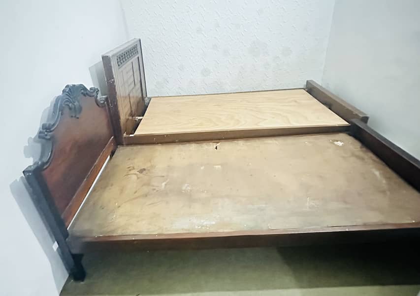 2 Single Beds 1