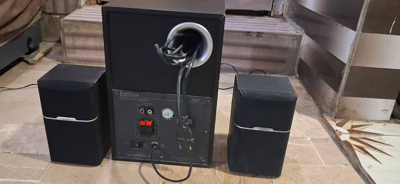 Edifier R401 Aux 2.1 high bass sound system USA - Home Theater Systems ...
