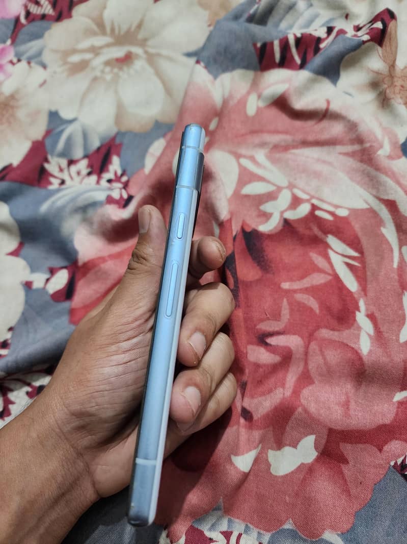 google pixel 7a 3