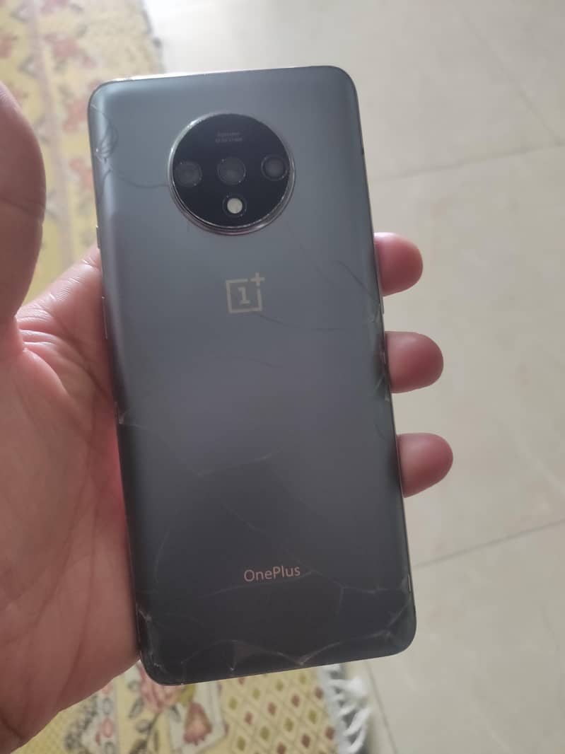 one Plus 7t 4