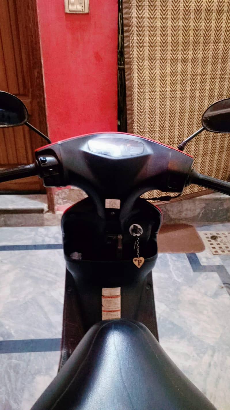 scooty 3