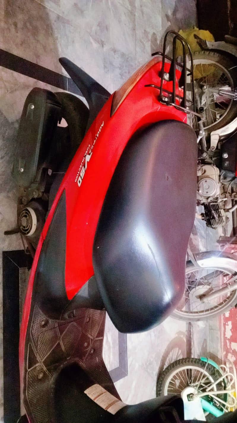 scooty 5
