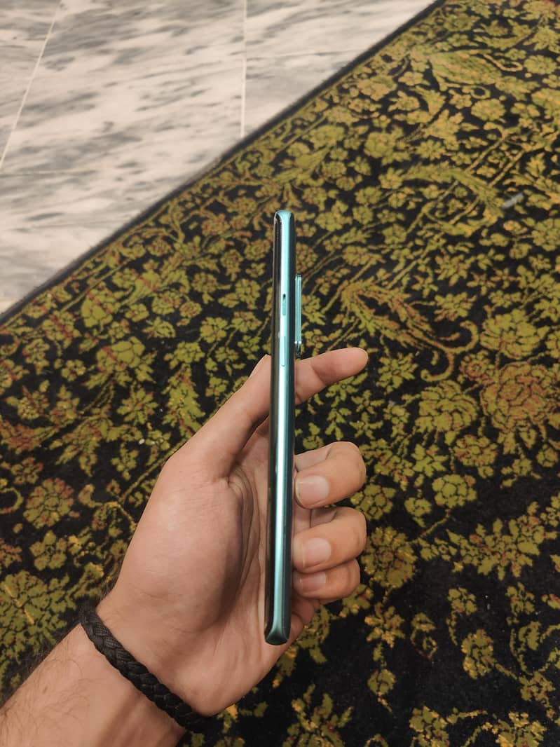 OnePlus 8 pro 6