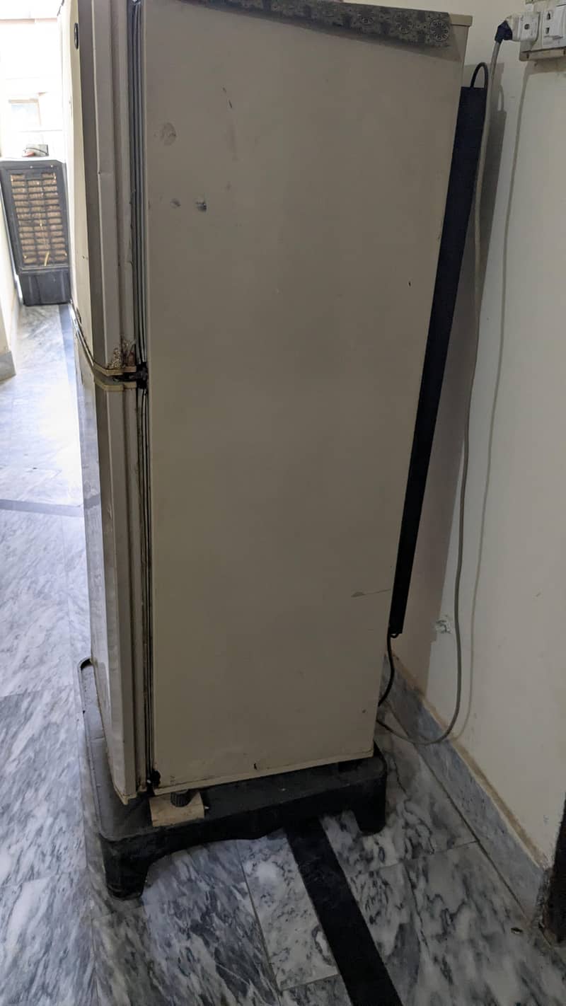refrigerator 1