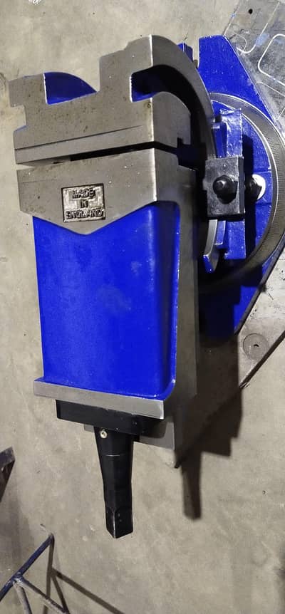2D + 3D vice  For Sale