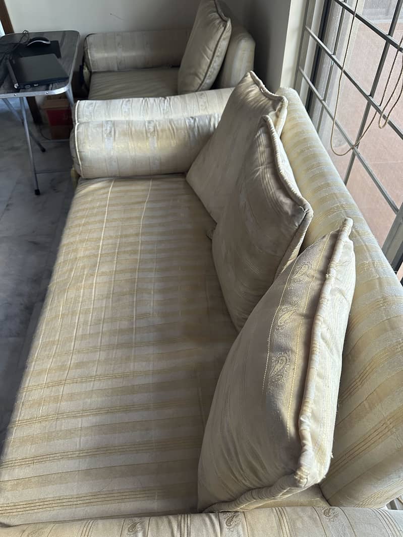 Sofa set 0