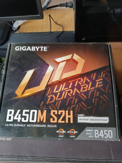 Gigabyte B450M  8 months used