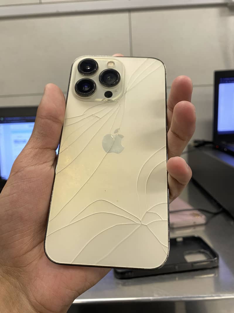 iPhone 13 Pro 8