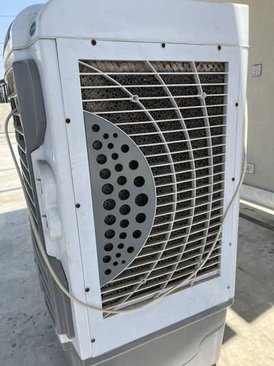 CANON. ONE SEASON USE AIR COOLER 03348484124