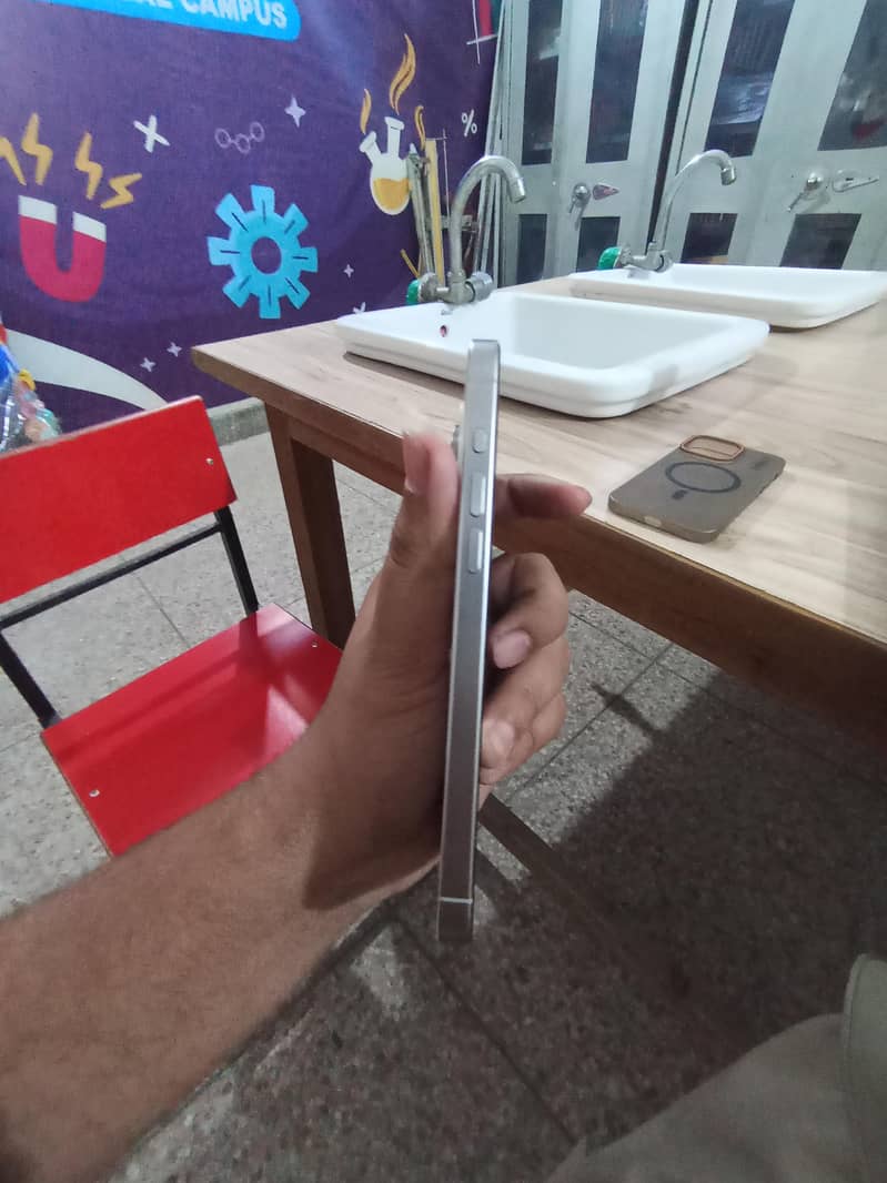 iphone 15 pro max 1