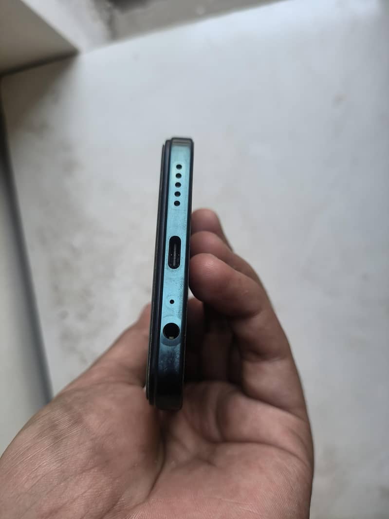 Mobile 3