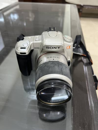 Antique Sony Alpha A300 DSLR with 18-70mm Zoom Lens