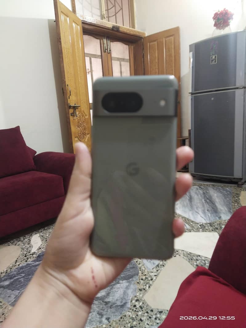 google pixel 8 4