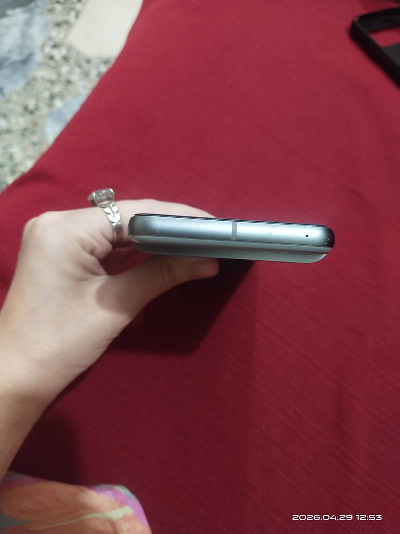 google pixel 8 11