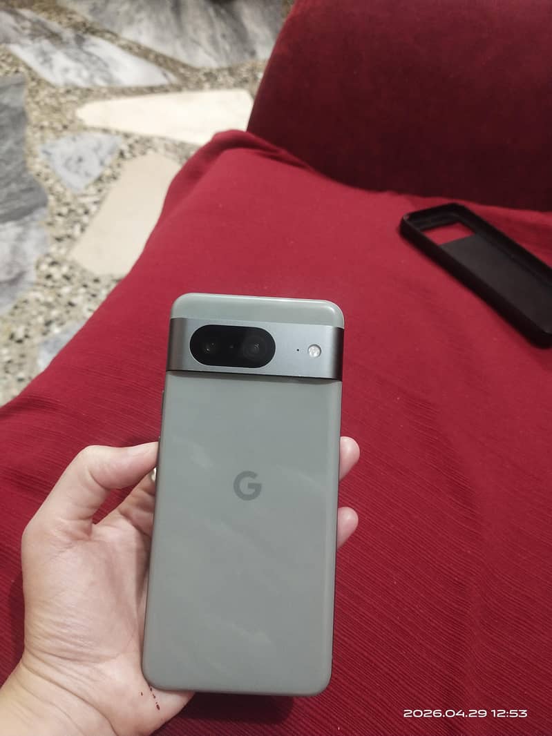google pixel 8 12