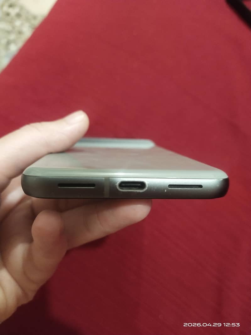 google pixel 8 15