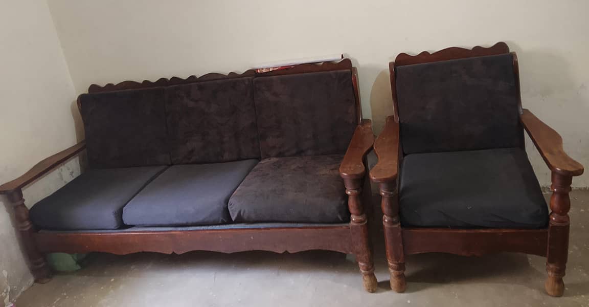 5 seater sofa 0
