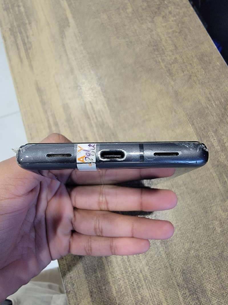 Google Pixel 7a 2