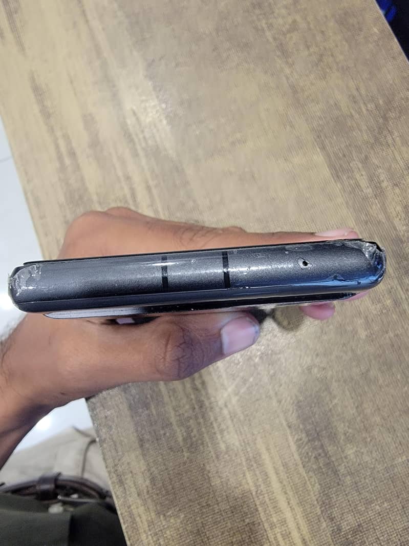 Google Pixel 7a 5