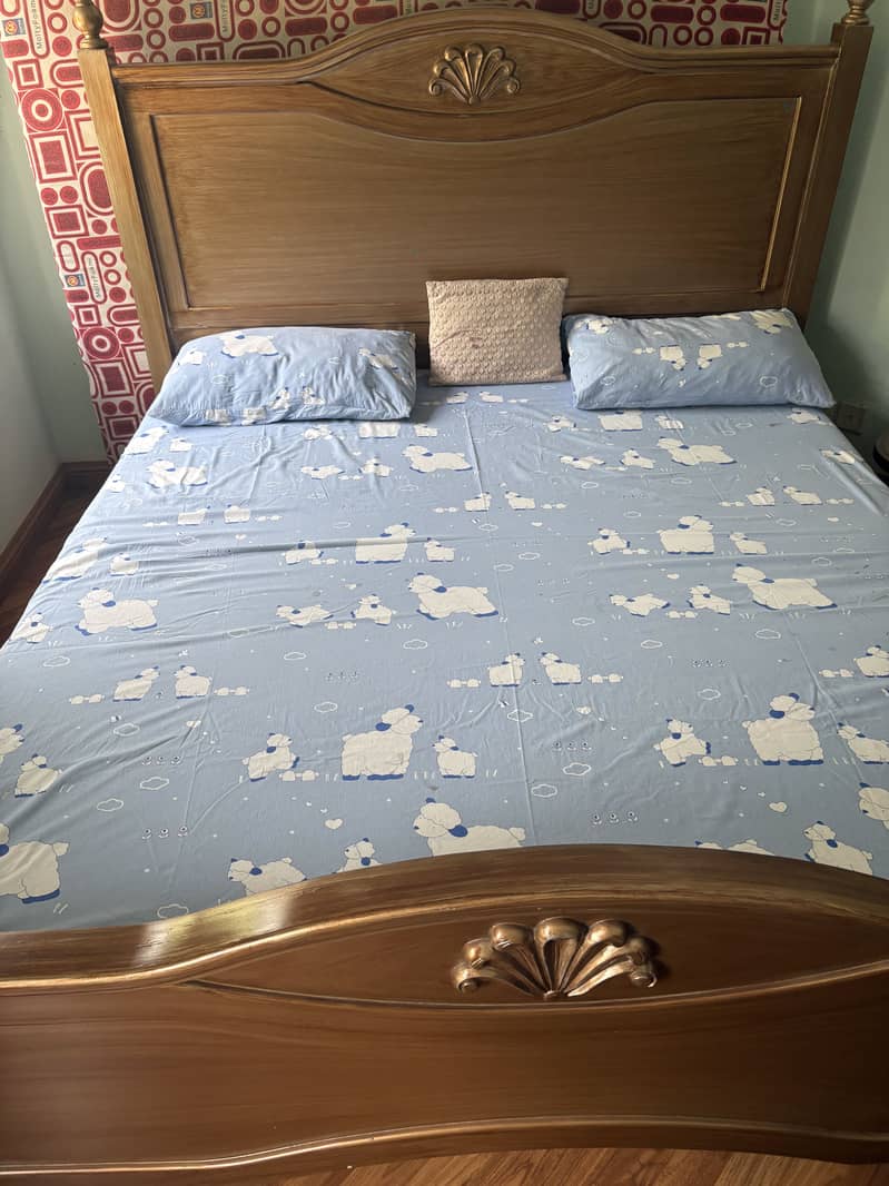 Slightly used bed 0